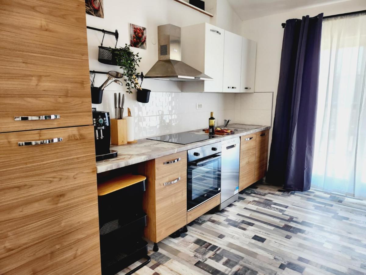 Kuca Za Odmor Capella Villa Stuti Bagian luar foto